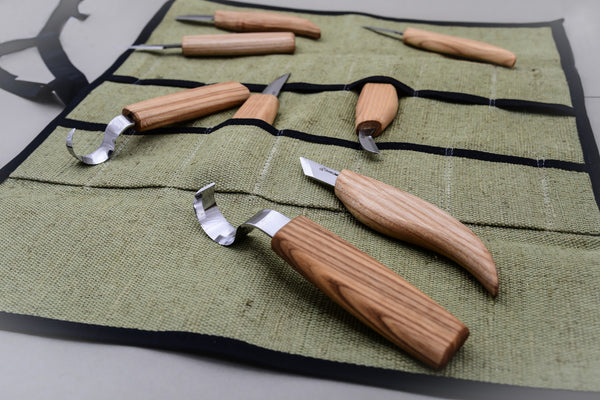 Left-Handed 8-Piece Wood Carving Tool Set – Extended Wood Carving Knife Set in Tool Roll – S08L