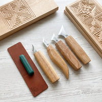 4-Piece Chip Carving Knife Set – Wood Carving Set for Wood Decorating in Tool Roll – S05